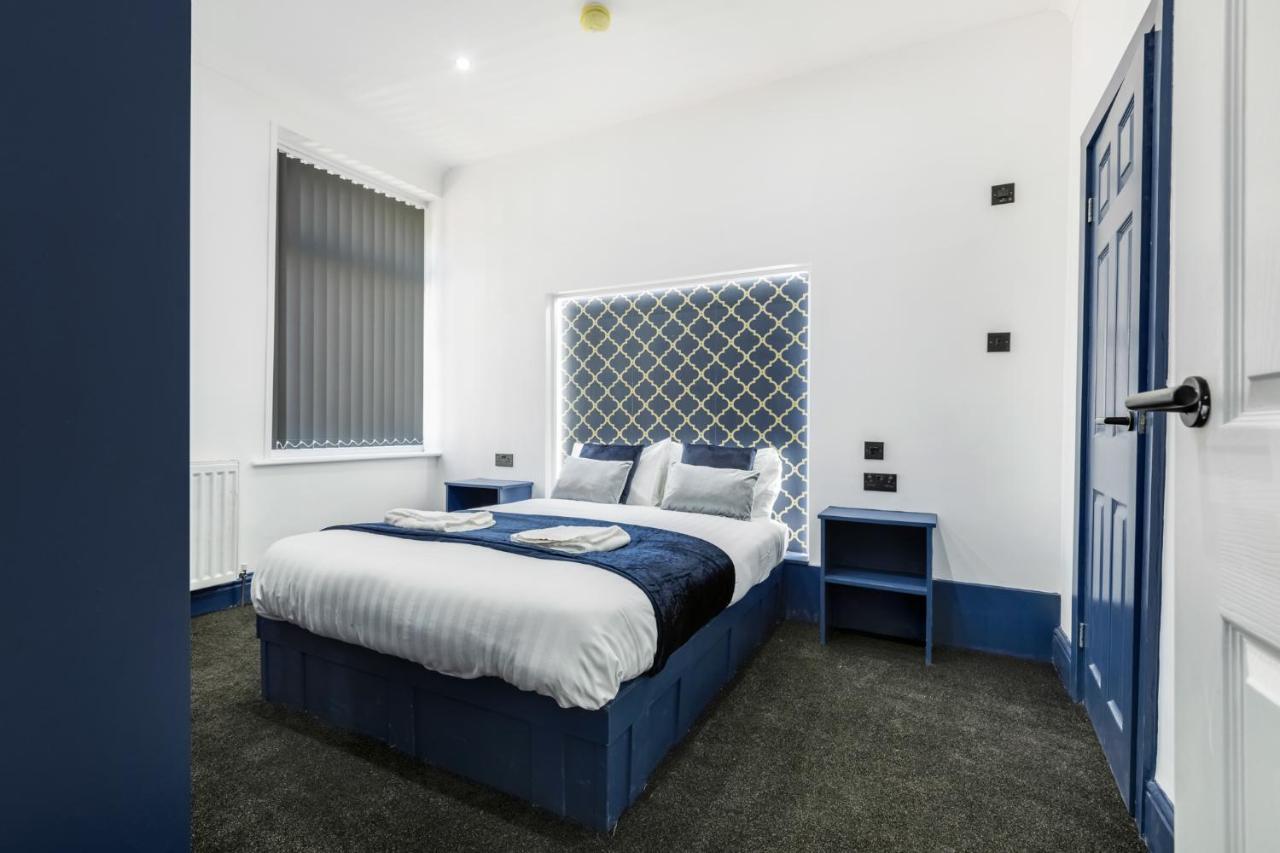 בלקפול Crystal Towers Sasco Apartments מראה חיצוני תמונה