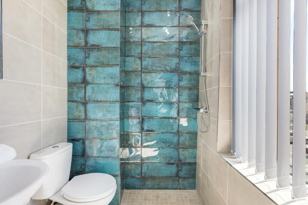 בלקפול Crystal Towers Sasco Apartments מראה חיצוני תמונה